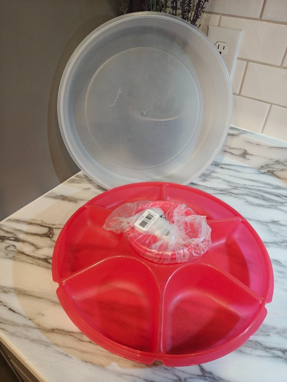 Tupperware Large Serving Center 13" Raspberry Red Party Tray Salad Sundae New
